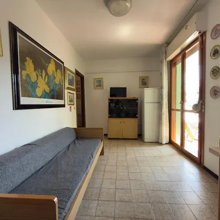 Piscina, Parcheggio, Campi Sportivi - Valbella 12 דירה *