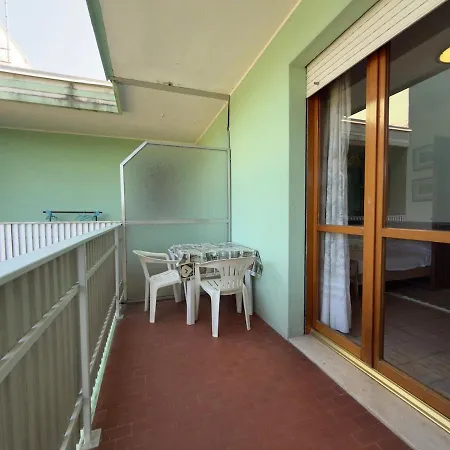 Piscina, Parcheggio, Campi Sportivi - Valbella 12 ביביונה
